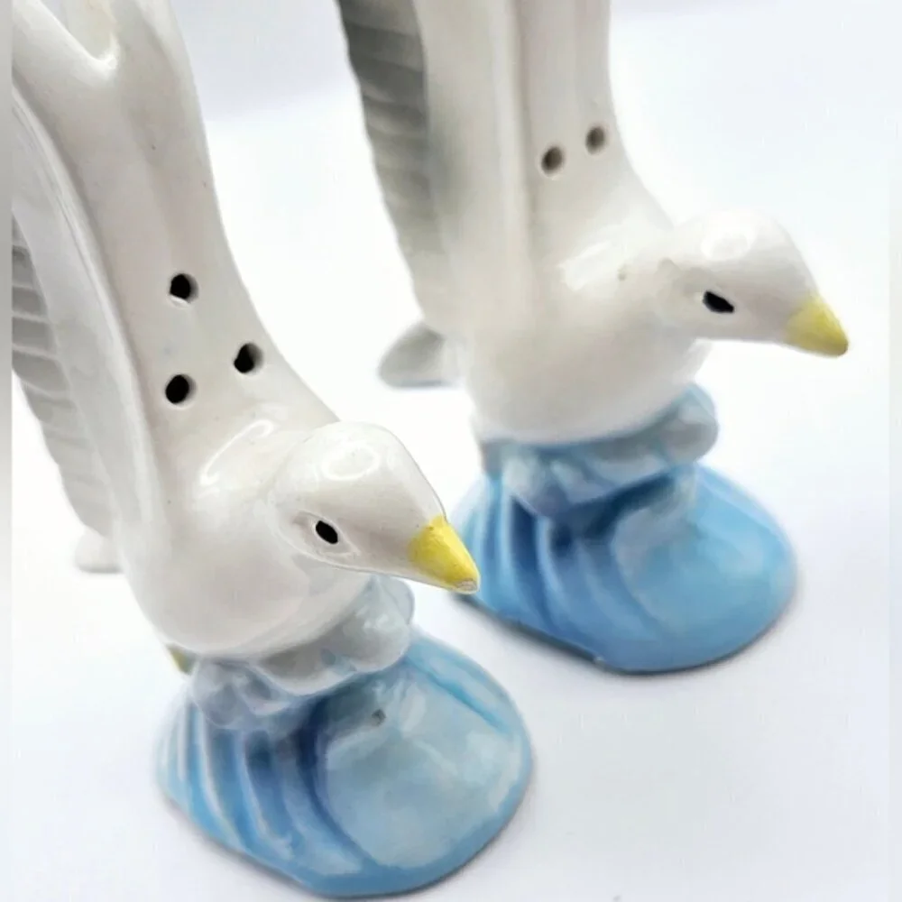 Vintage Nanco Japan Flying Seagull Salt and Pepper Shakers Ceramic Set